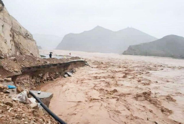 آخرین اخبار سیل در 13 استان/ راه ارتباطی ۱۴۴ روستای جنوب استان کرمان قطع است