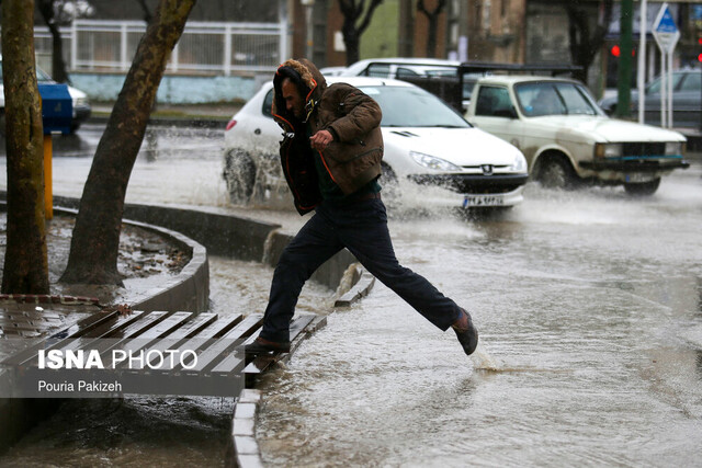 آغاز بارش‌ها در کشور از عصر امروز/ پیش‌بینی بارش شدید در ۱۳ استان