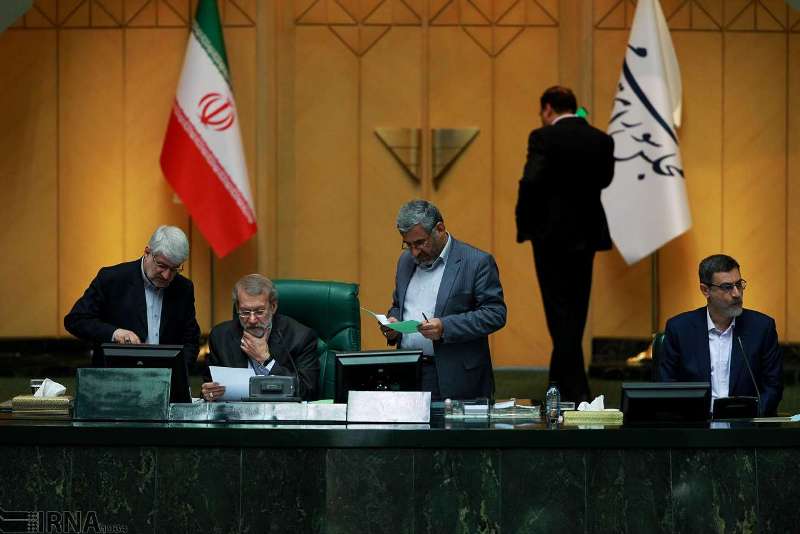 مجلس درمورد سهمیه بندی بنزین تصمیمی نگرفته است