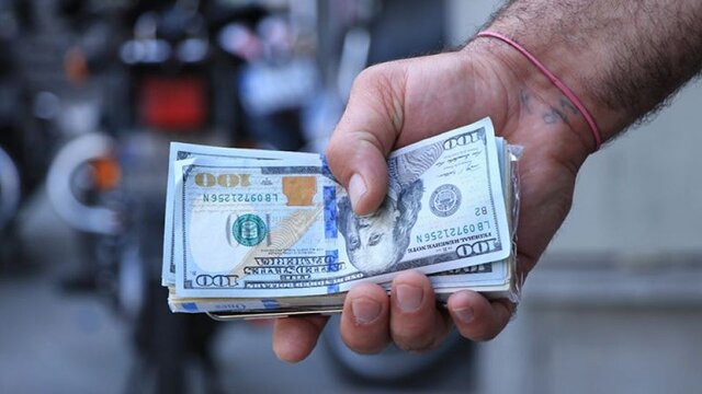 افت هیجان بازار ارز/ ثبات دلار روی نرخ‌ روزهای گذشته