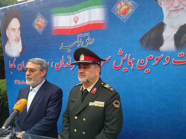 توضیح وزیر کشور درباره‌ پیامک‌های امنیت اخلاقی پلیس