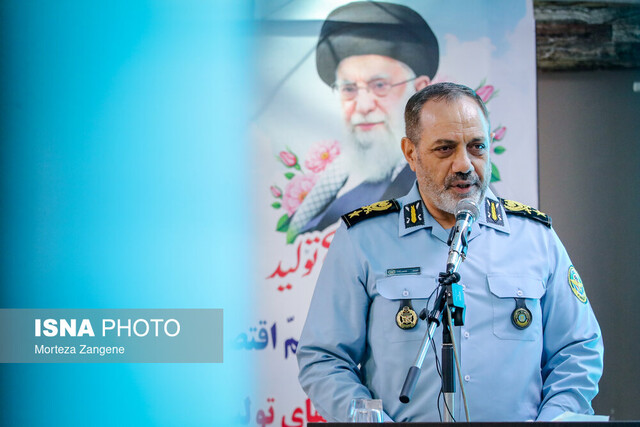 وزیر دفاع: مرتب از احتمال حمله می‌گویند تا جنگ روانی ایجاد کنند/ آمادگی نظامی‌ها کاملاً برقرار است